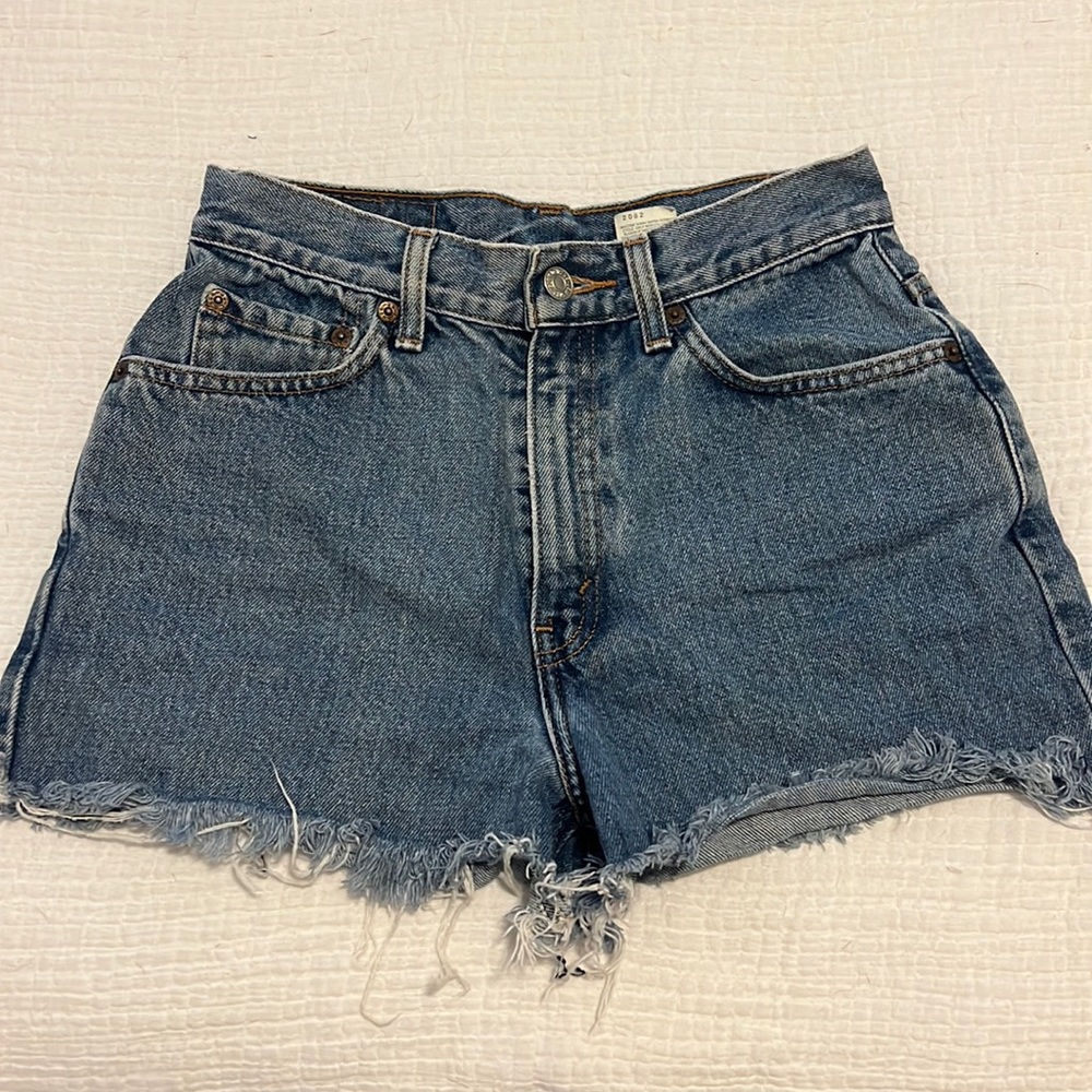 Levi’s High Rise Cut Off Shorts
